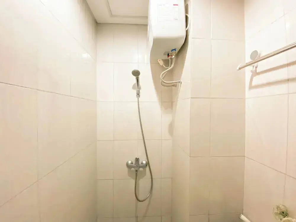 Чикаранг: Best Deal and Homey Studio Apartment Monroe Tower