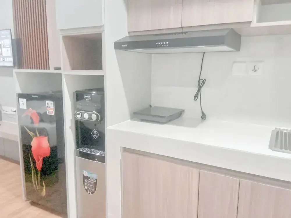 Макассар: The Trendy Terrace Studio at Delft Ciputra Makassar Apartment