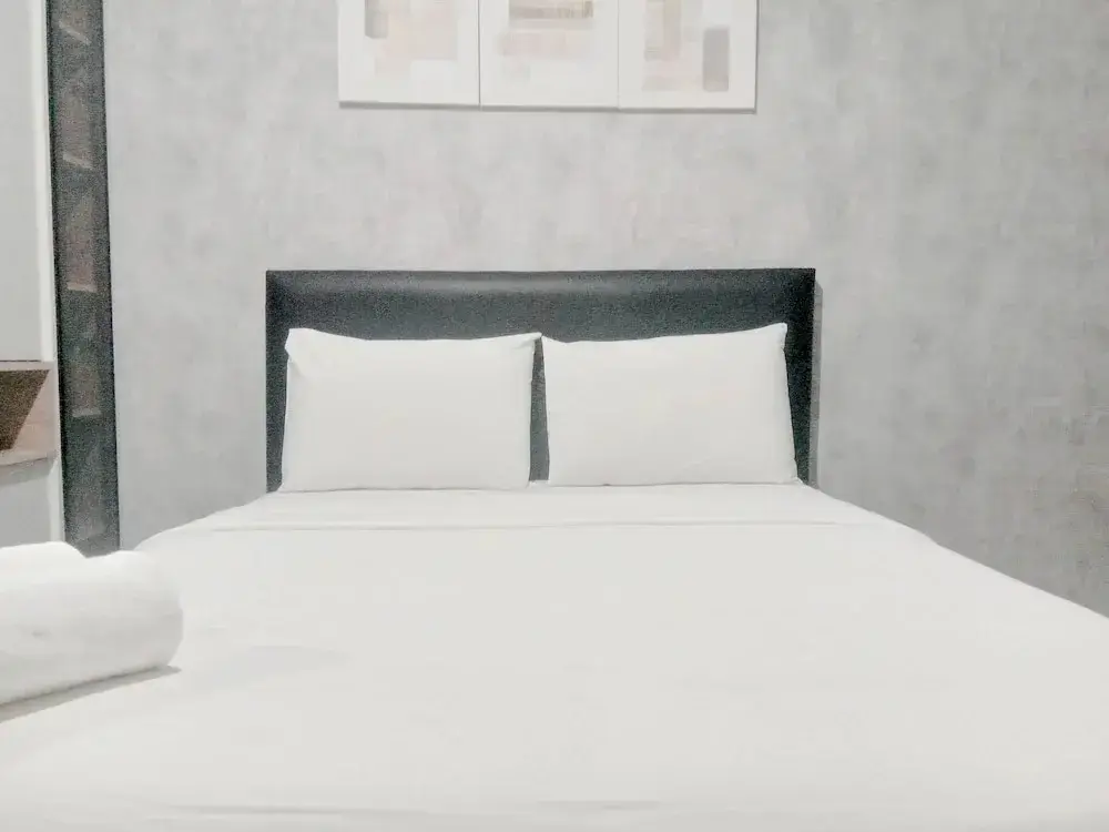 Макассар: The Trendy Terrace Studio at Delft Ciputra Makassar Apartment