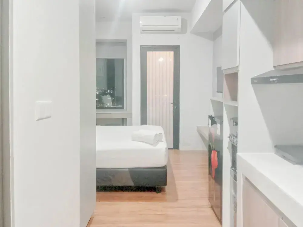 Макассар: The Trendy Terrace Studio at Delft Ciputra Makassar Apartment
