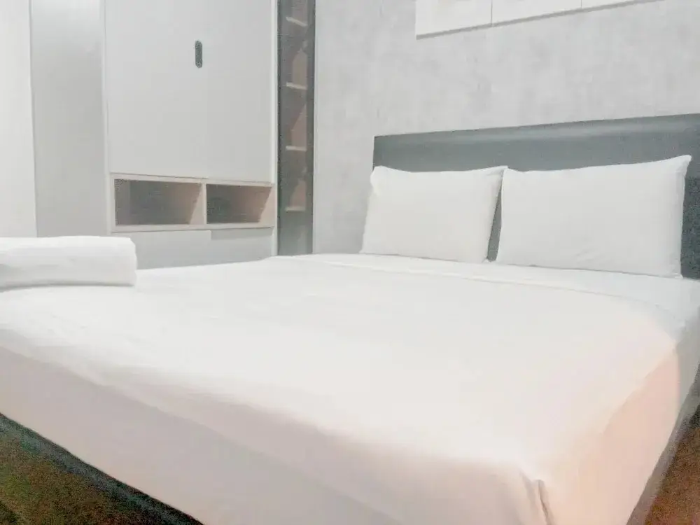 Макассар: The Trendy Terrace Studio at Delft Ciputra Makassar Apartment