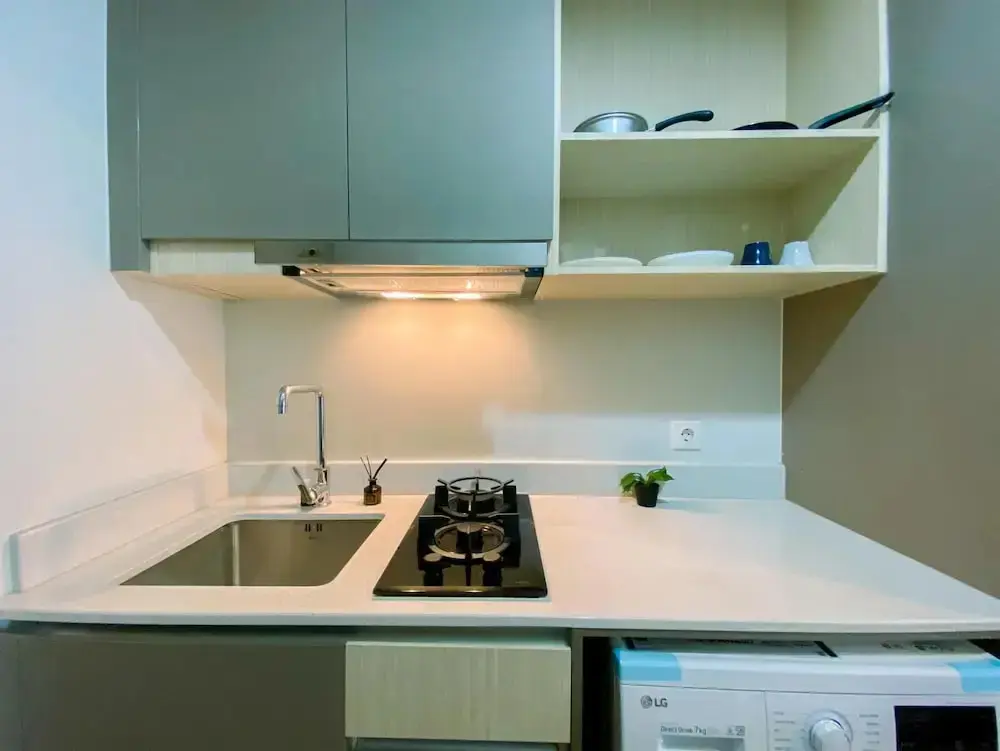 Джакарта: Best View and Comfy Studio at Gold Coast Apartment