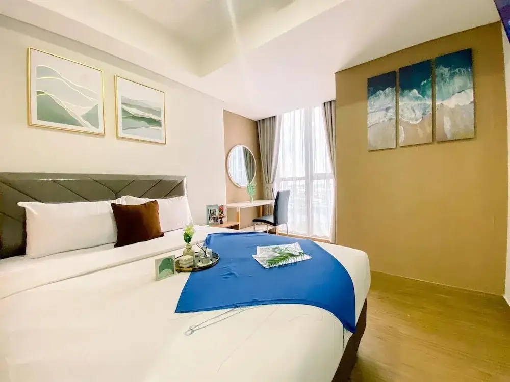 Джакарта: Great Location and Tranquil 1BR at Gold Coast PIK Apartment