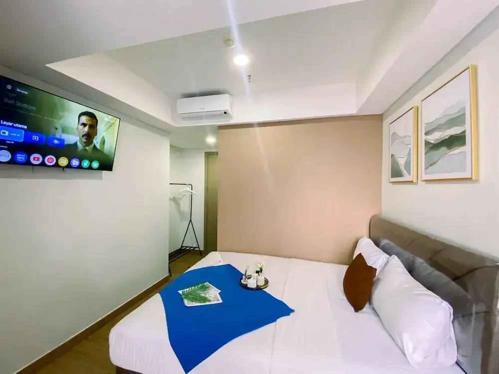 Джакарта: Great Location and Tranquil 1BR at Gold Coast PIK Apartment