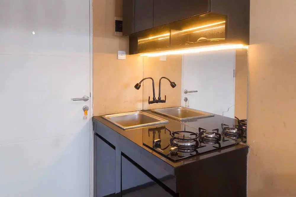 Южный Тангеранг: Comfy Studio Apartment at Urbantown Serpong