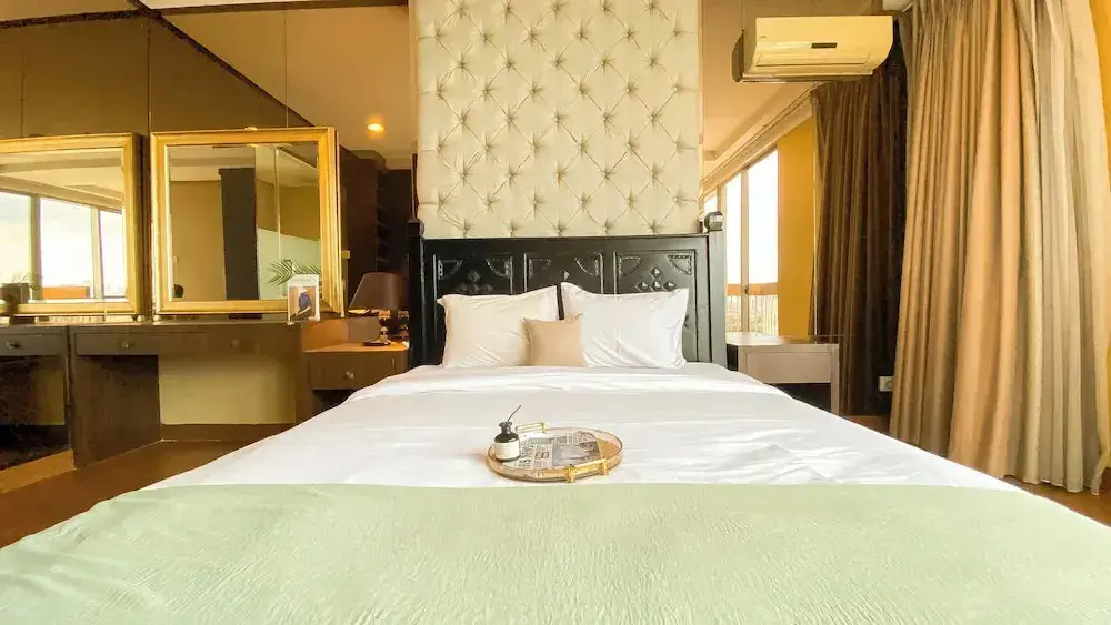 Elegant and Spacious Studio at Kemang Mansion Apartment — фото 1