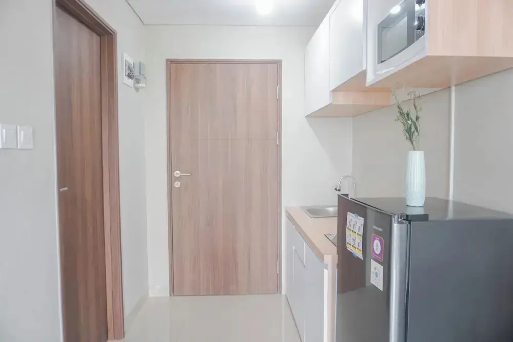 Сукарайя: Homey Living and Well Designed Studio Room at Royal Sentul Park Apartment