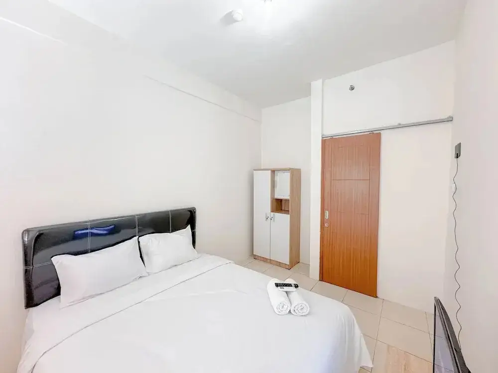 Сурабая: Modern Studio and Chic at Pavilion Permata Apartment
