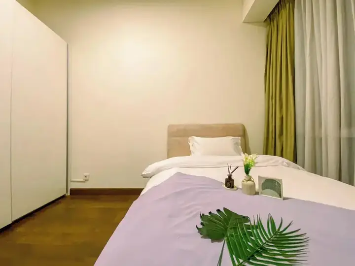 Джакарта: Spacious and Cozy 2BR Apartment Kemang Village