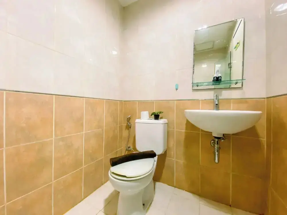Джакарта: Strategic and Homey Studio at Tamansari Sudirman Apartment