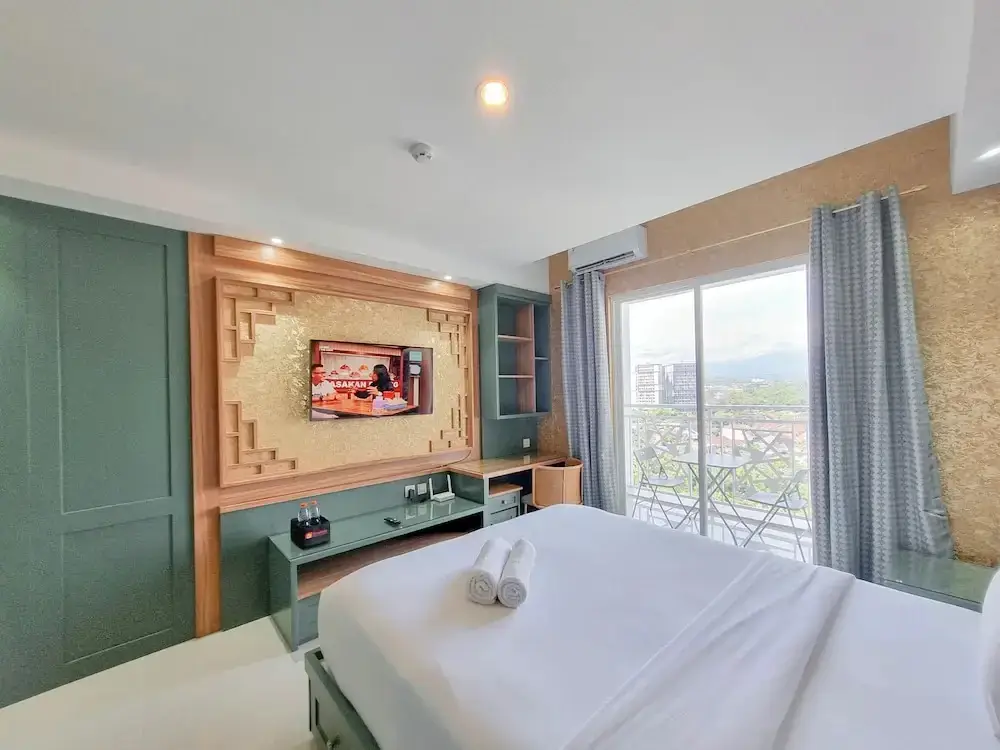 Ngaglik: Tranquil and Modern Studio Mataram City Apartment