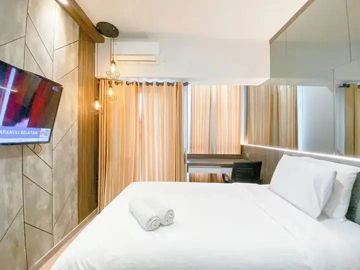 Семаранг: Comfortable and Homey Studio at The Alton Apartment