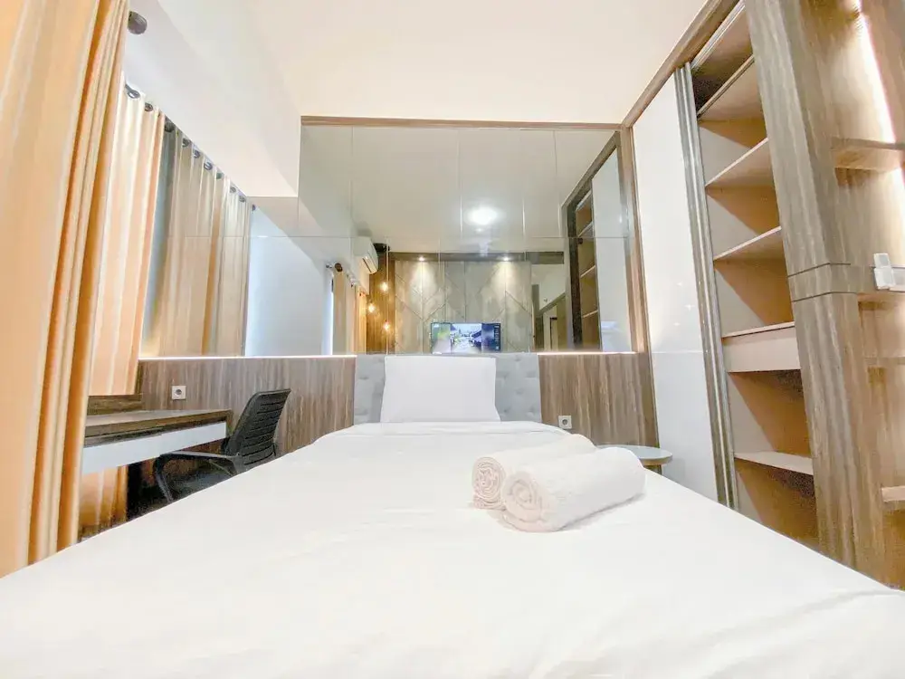 Семаранг: Comfortable and Homey Studio at The Alton Apartment
