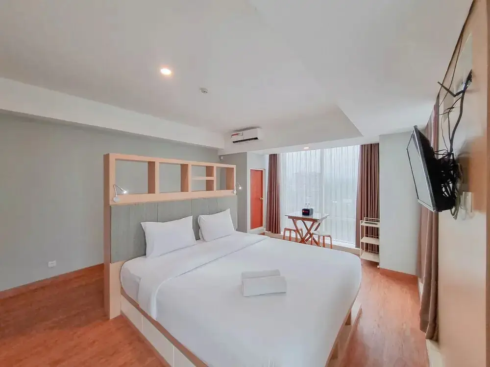 Ngaglik: Contemporary Studio No Kitchen Apartment Mataram City