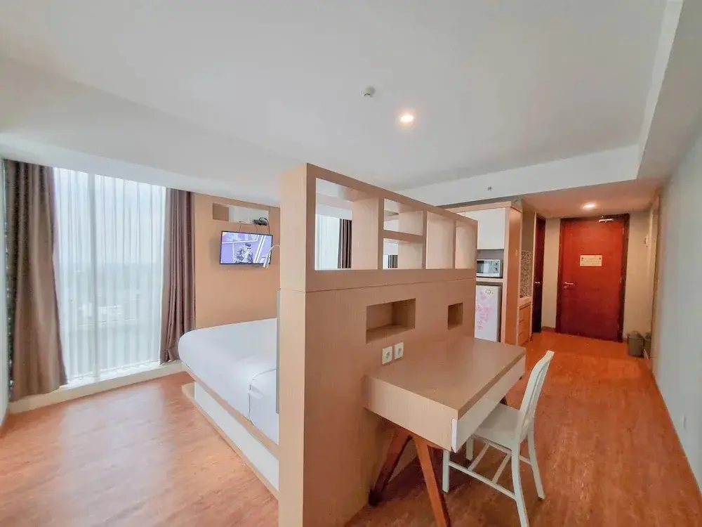 Ngaglik: Contemporary Studio No Kitchen Apartment Mataram City
