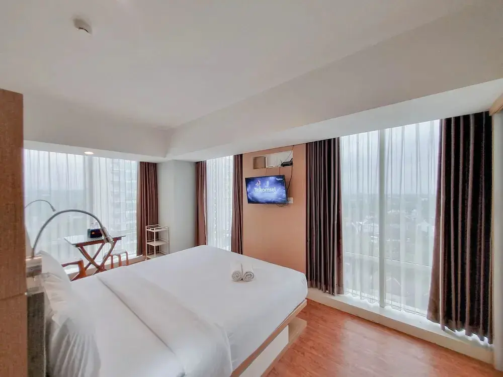 Ngaglik: Contemporary Studio No Kitchen Apartment Mataram City