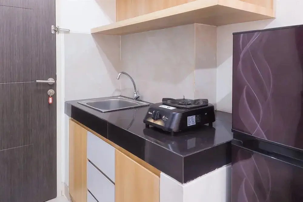 Legok: Cozy and Minimalist Studio Apartment Serpong Garden