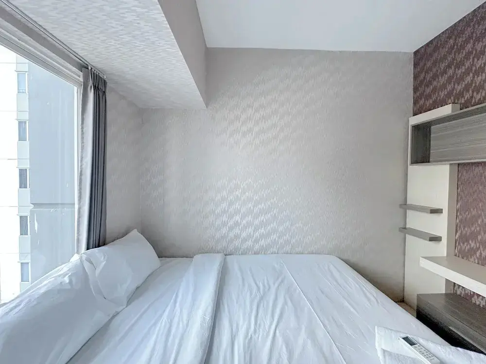 Сурабая: Cozy Stay 2BR at Tanglin Supermall Mansion Apartment