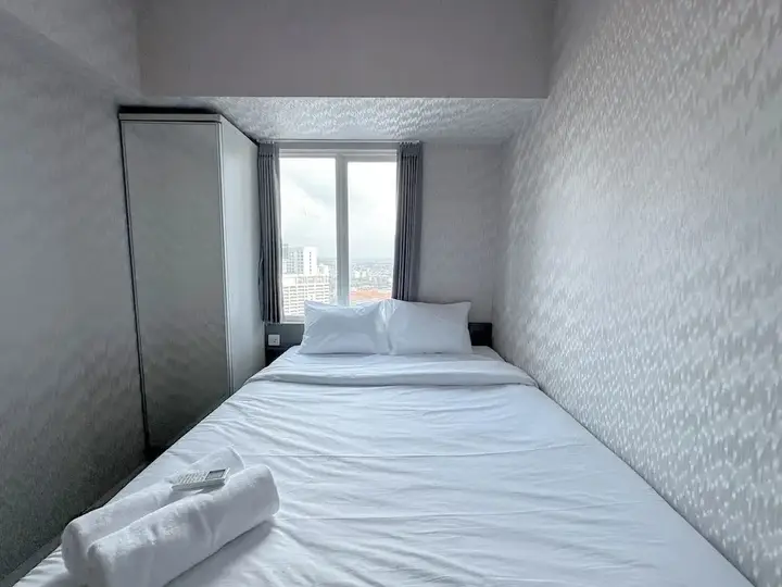 Сурабая: Cozy Stay 2BR at Tanglin Supermall Mansion Apartment