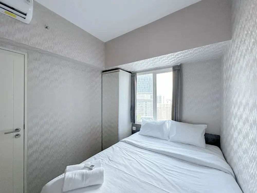 Сурабая: Cozy Stay 2BR at Tanglin Supermall Mansion Apartment