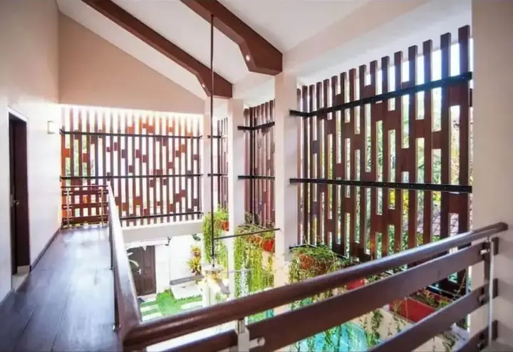 Кута: Huge Two Storey 4 Bed 4 Bath Villa With Pool Right in the Heart of Seminyak