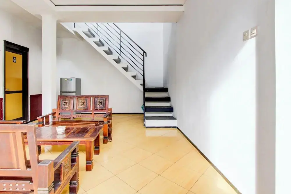 Пурвокерто: OYO 94443 Asri Guest House