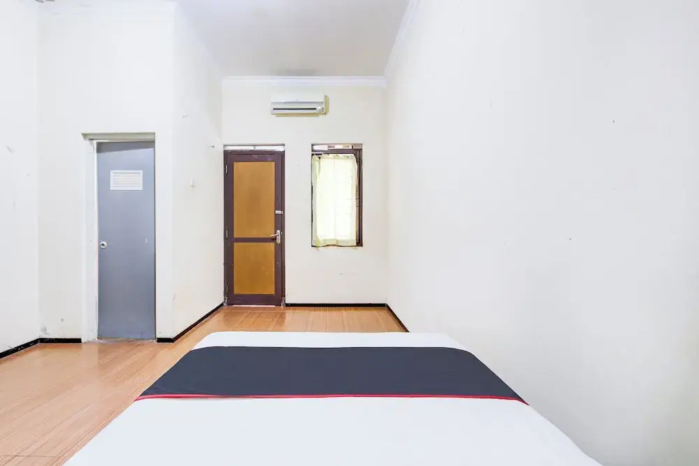 Пурвокерто: OYO 94443 Asri Guest House