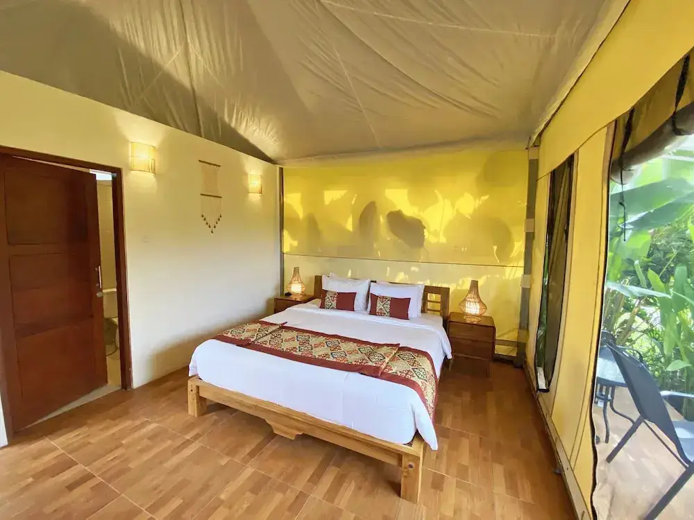 Переренан: Paddy's Glamping