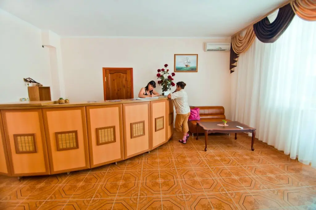 Бугазская Коса: Pansionat YugRa