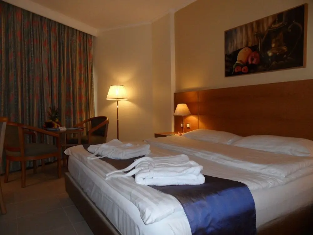 carousel image 5