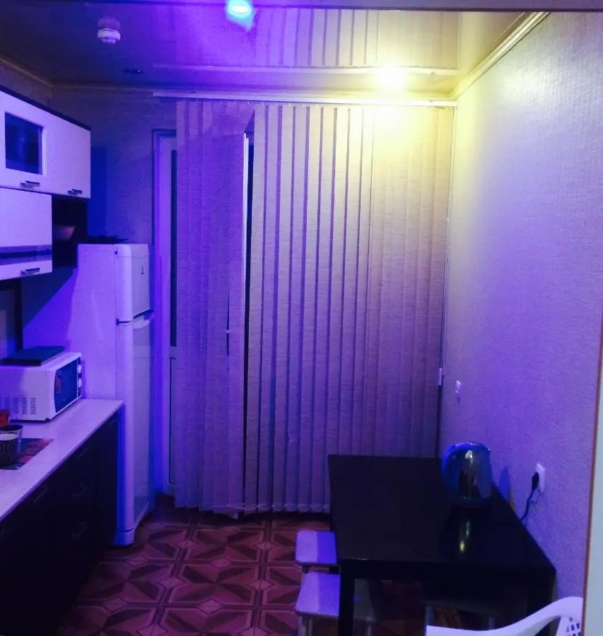 Витязево: Apartment on Pionersky prospekt