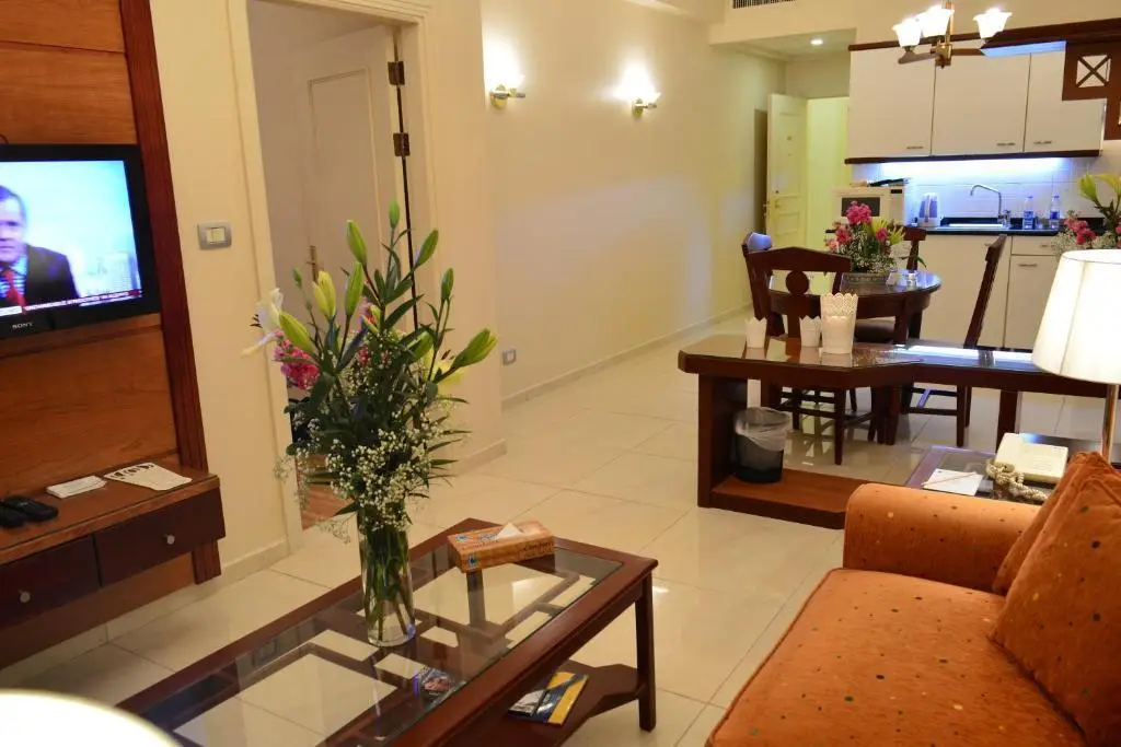 Comfort Hotel Suites — фото 1