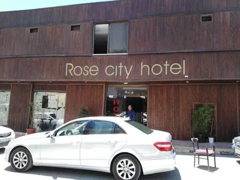 Rose City Hotel — фото 1