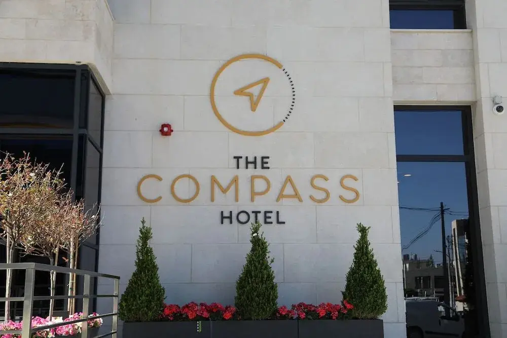 The Compass Hotel — фото 1