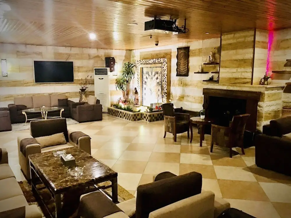 Al Mansi hotel — фото 1