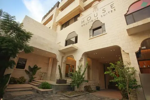 The House Boutique Suites — фото 1
