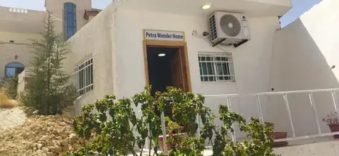 Petra Wonder Home — фото 1