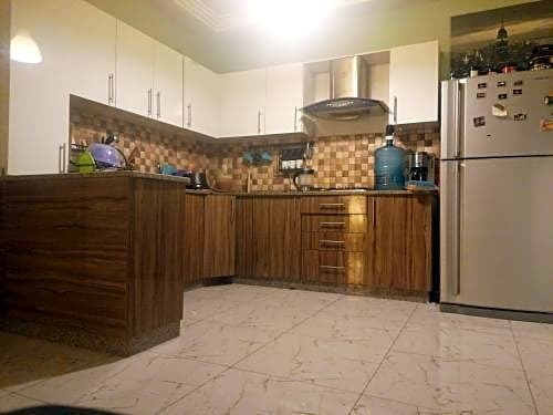 Abu alzoz home سكن مشترك — фото 1