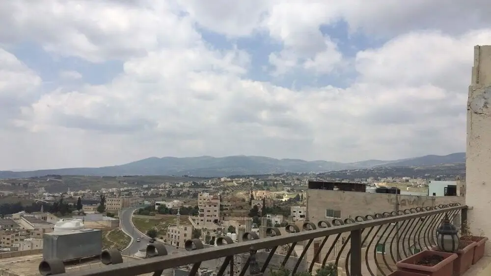 Солт: 1955 Heart of Jerash (City View)