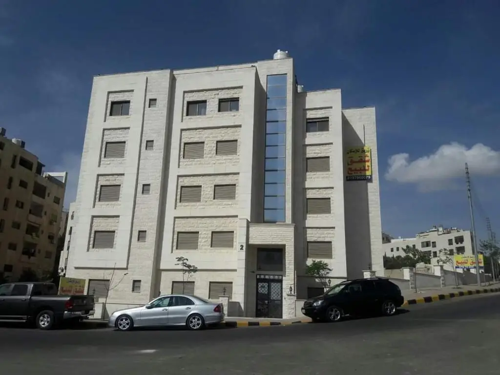 Dair Ghbar 2-bedrooms unit — фото 1
