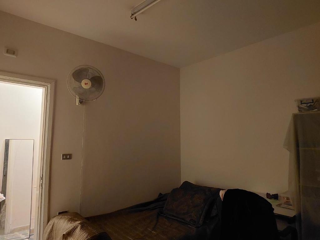 A central 1 bedroom in Jabal AlWeibdeh — фото 1
