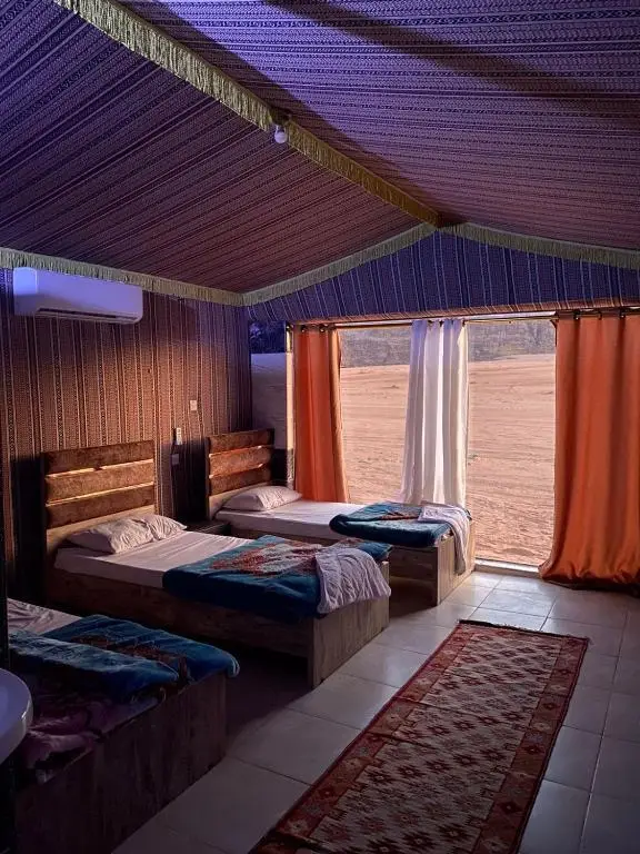Wadi Rum Camp Stars & jeep tour — фото 1
