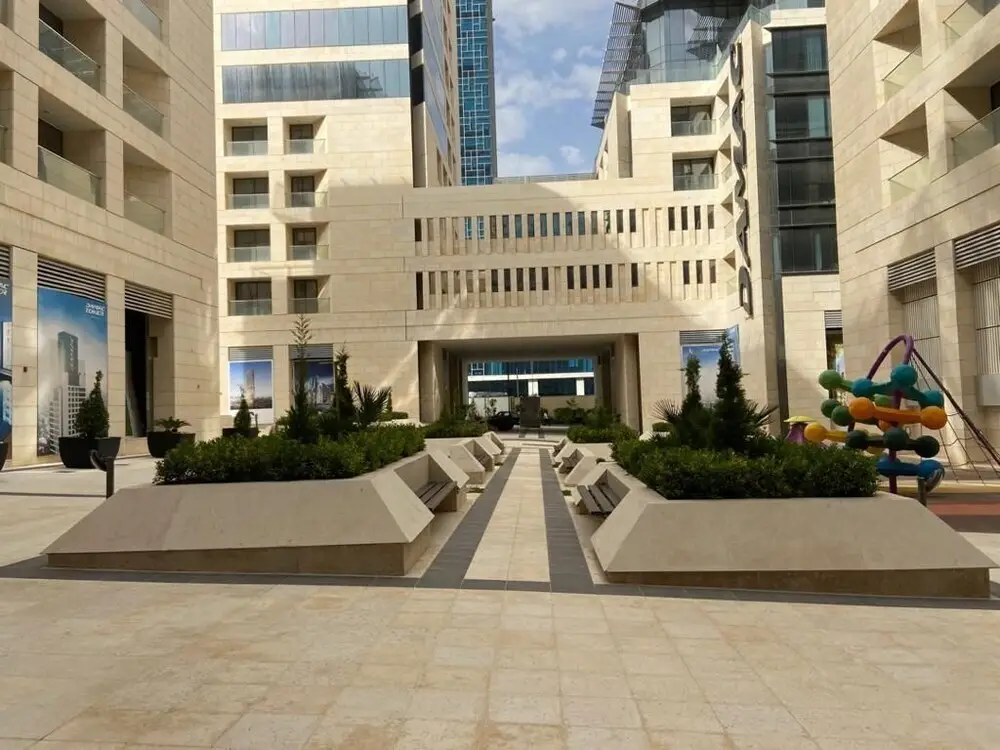 Luxury Furnished Apartment - Damac Tower — фото 1
