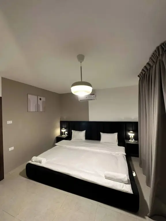 Stylish Luxe Apartment — фото 1