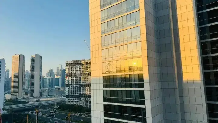 Дубай: Executive Tower B