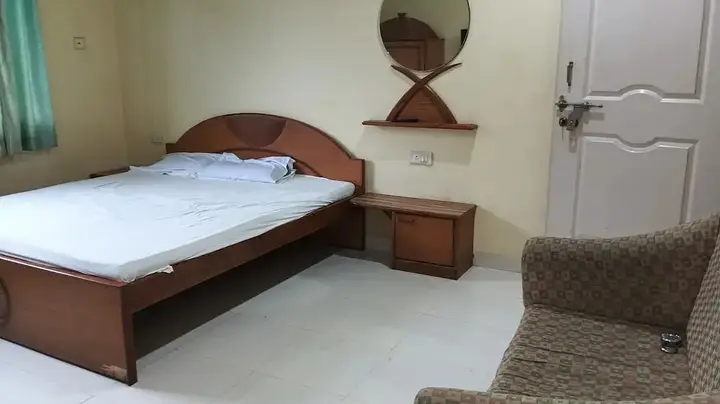 Тхане: Green Hills Resort