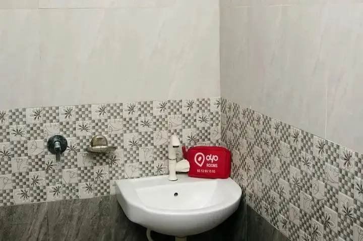 Ахмедабад: Oyo 597 Hotel Relax Inn