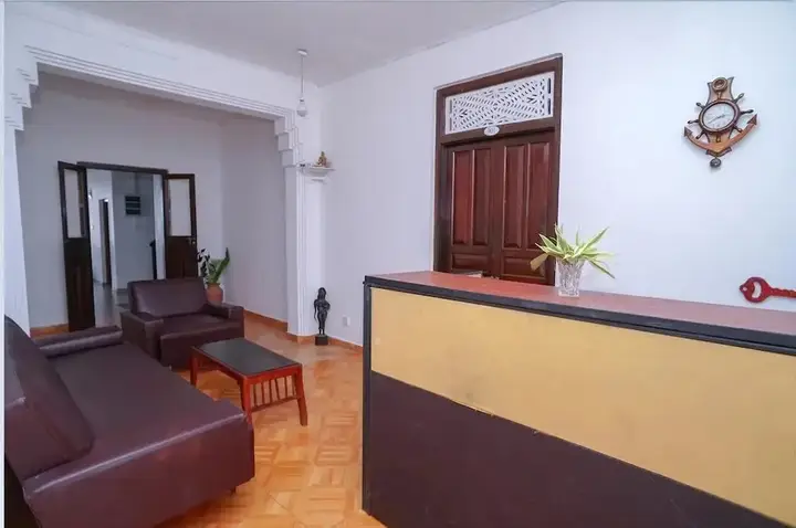 Хиккадува: Makara House