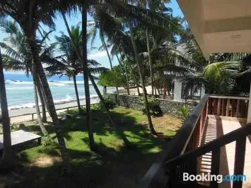 Тальпе: Janaka Beach House