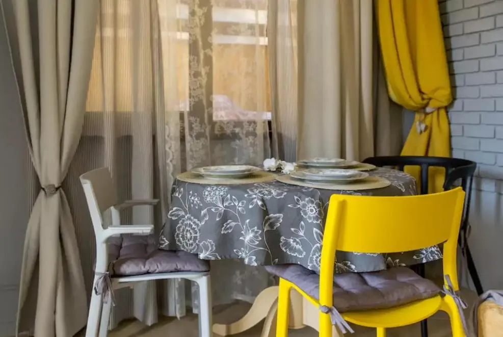 Эсто-Садок: Mountains and Flowers Apartment